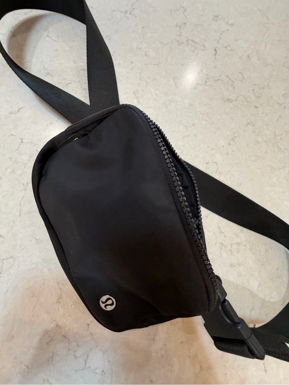 Lululemon Black Belt / Crossbody Bag – Black – One Size